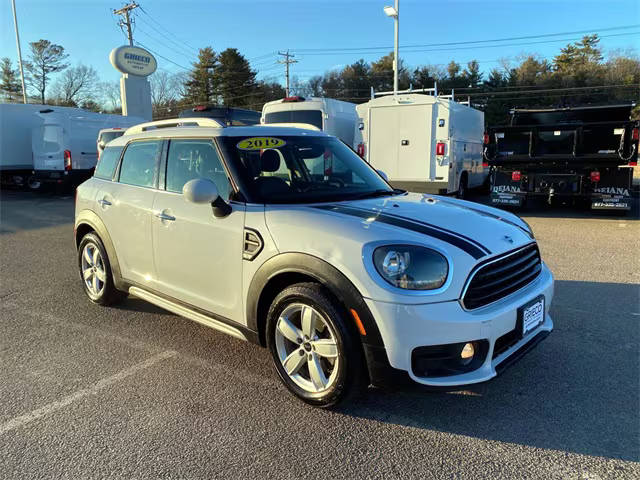 2019 MINI Countryman Cooper AWD photo