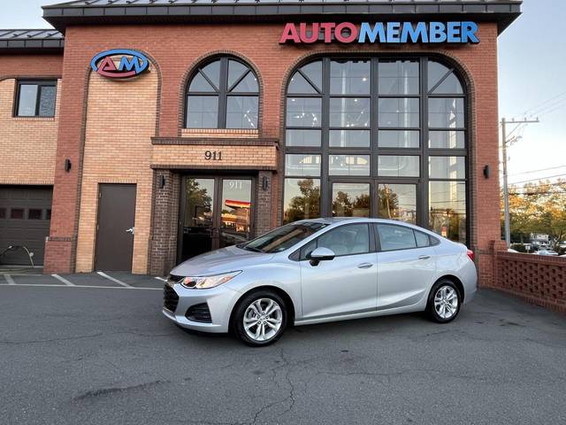 2019 Chevrolet Cruze LS FWD photo