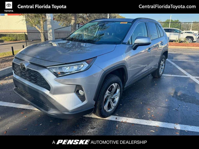 2019 Toyota RAV4 XLE FWD photo