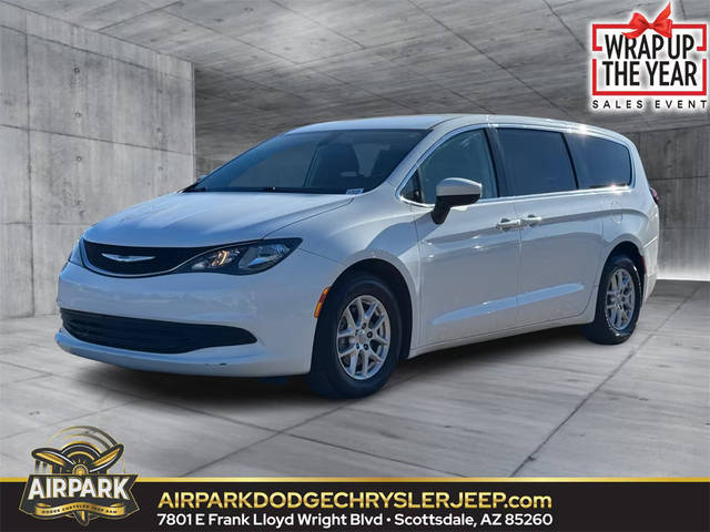 2019 Chrysler Pacifica Minivan LX FWD photo