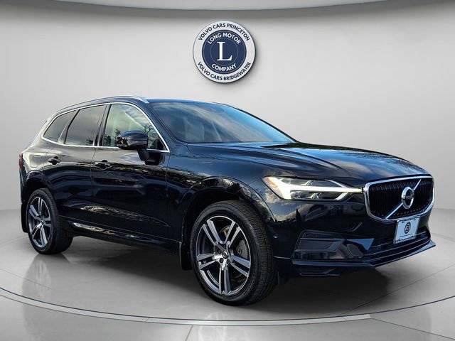 2019 Volvo XC60 Momentum AWD photo
