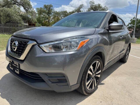 2019 Nissan Kicks SV FWD photo