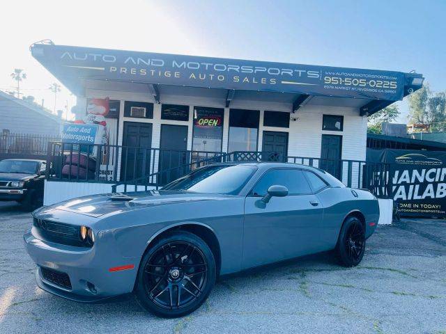 2019 Dodge Challenger SXT RWD photo