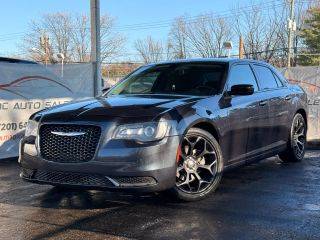 2019 Chrysler 300 Touring RWD photo