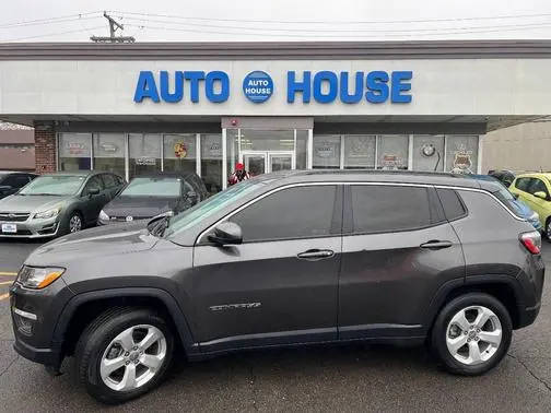 2019 Jeep Compass Latitude FWD photo