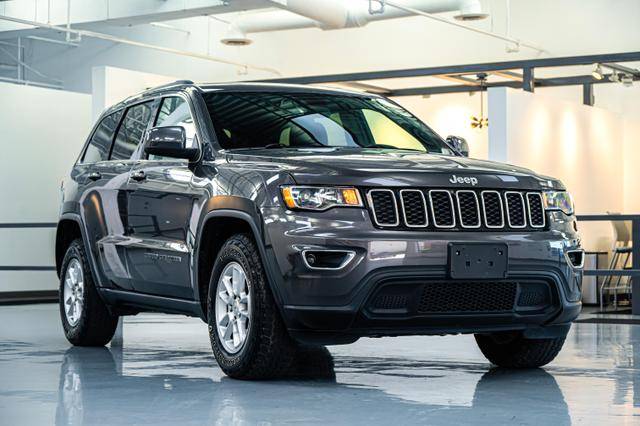 2019 Jeep Grand Cherokee Laredo E RWD photo