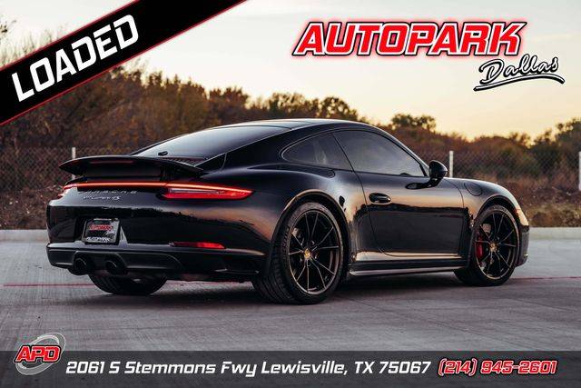 2019 Porsche 911 Carrera 4S AWD photo
