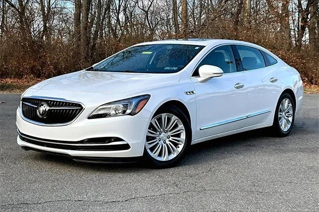 2018 Buick LaCrosse Premium FWD photo