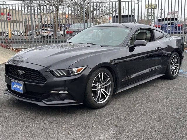 2017 Ford Mustang EcoBoost RWD photo