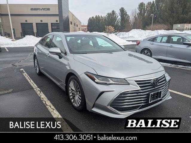 2019 Toyota Avalon Limited FWD photo