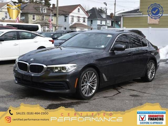 2019 BMW 5 Series 530i xDrive AWD photo
