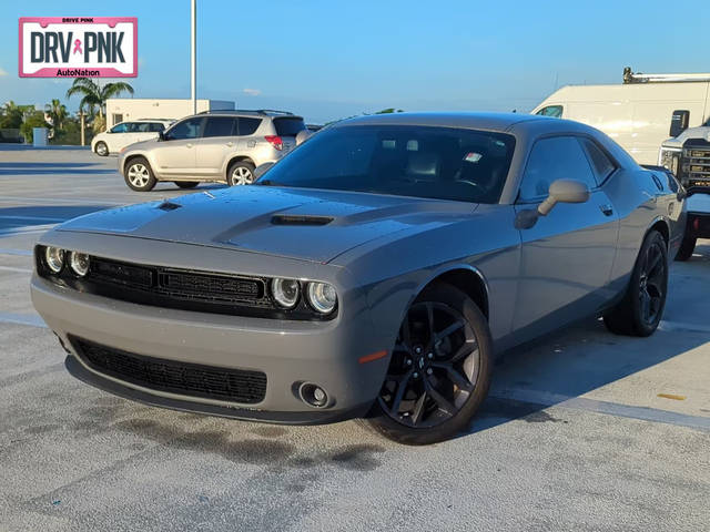 2019 Dodge Challenger SXT RWD photo