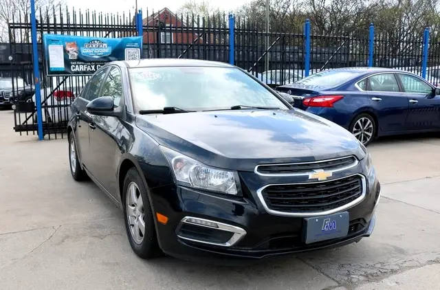 2016 Chevrolet Cruze LT FWD photo
