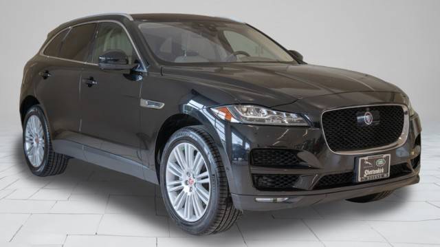 2019 Jaguar F-Pace 30t Portfolio AWD photo