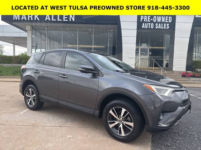 2018 Toyota RAV4 XLE FWD photo