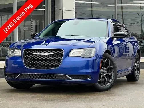 2019 Chrysler 300 Touring AWD photo