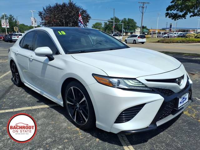 2019 Toyota Camry XSE FWD photo