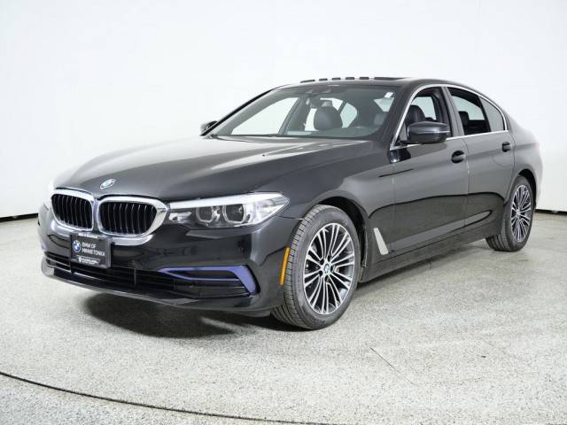 2019 BMW 5 Series 530i xDrive AWD photo
