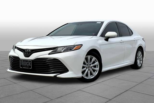 2019 Toyota Camry LE FWD photo