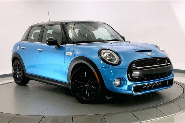 2019 MINI Hardtop 4 Door Cooper S FWD photo