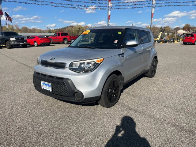 2016 Kia Soul Base FWD photo