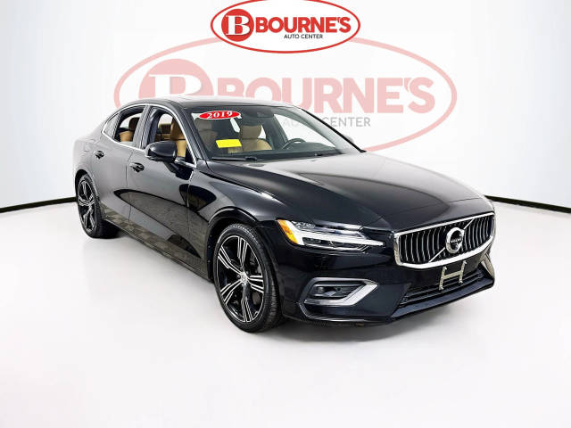 2019 Volvo S60 Inscription AWD photo