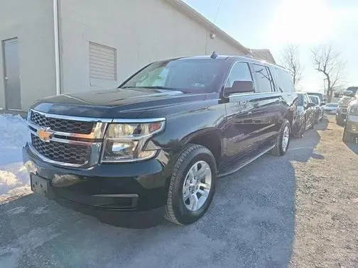 2018 Chevrolet Suburban LT 4WD photo