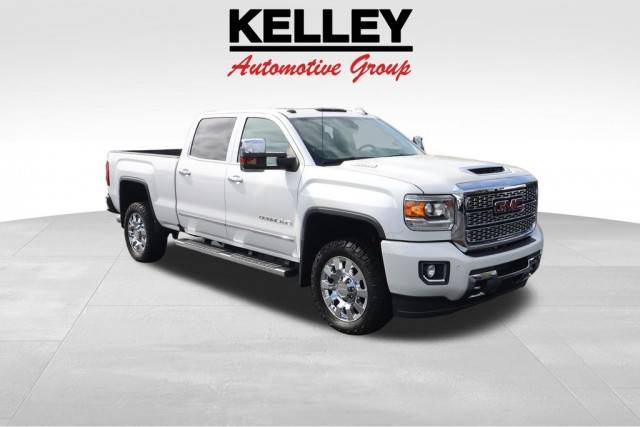 2019 GMC Sierra 2500HD Denali 4WD photo