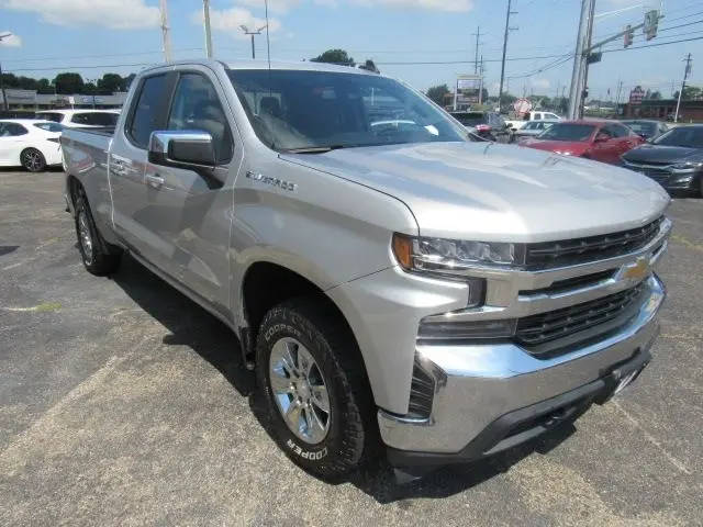 2019 Chevrolet Silverado 1500 LT 4WD photo