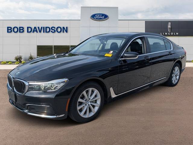 2019 BMW 7 Series 740i xDrive AWD photo