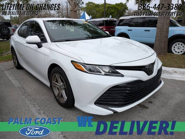 2019 Toyota Camry LE FWD photo
