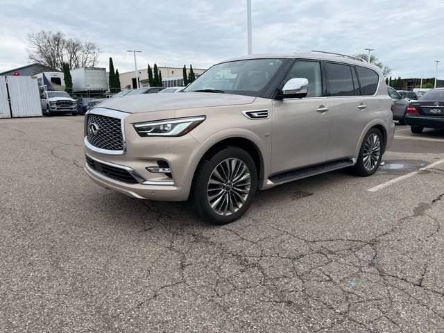 2019 Infiniti QX80 LUXE 4WD photo