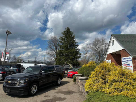 2018 Chevrolet Suburban LT 4WD photo