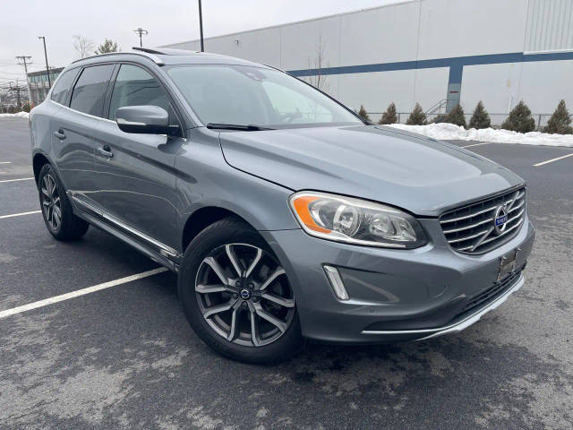 2016 Volvo XC60 T6 Drive-E AWD photo