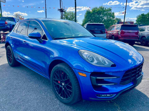 2015 Porsche Macan Turbo AWD photo