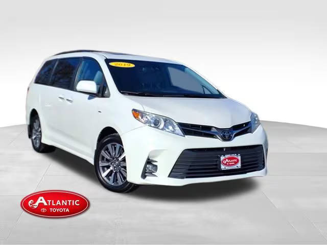 2019 Toyota Sienna XLE Premium AWD photo