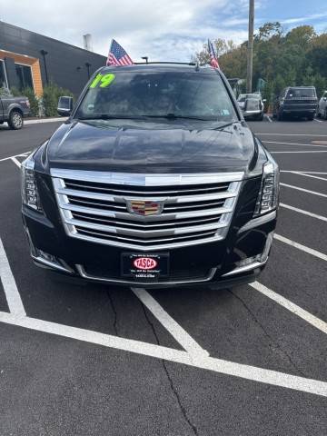 2019 Cadillac Escalade ESV Platinum 4WD photo