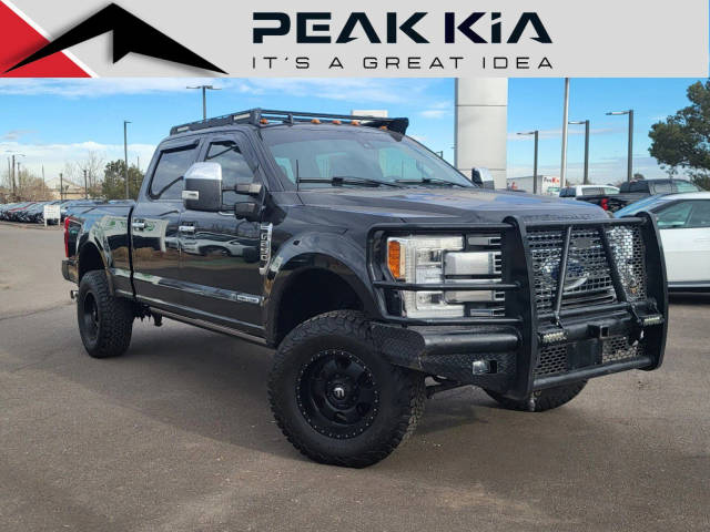 2019 Ford F-250 Super Duty Platinum 4WD photo