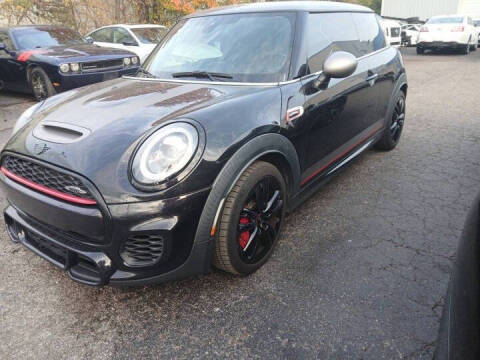 2019 MINI Hardtop 2 Door John Cooper Works FWD photo