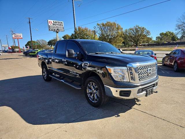 2019 Nissan Titan XD SV 4WD photo