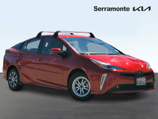 2019 Toyota Prius XLE AWD photo