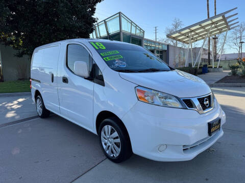 2019 Nissan NV200 SV FWD photo