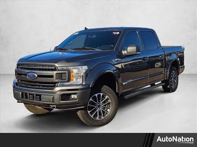 2019 Ford F-150 XLT 4WD photo