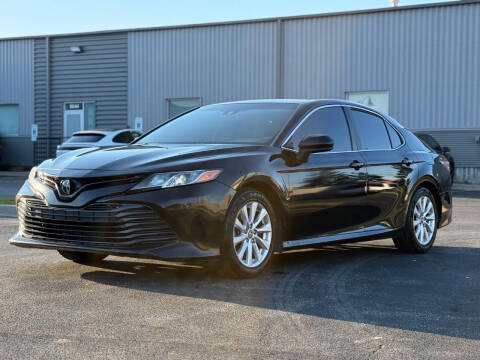 2018 Toyota Camry LE FWD photo