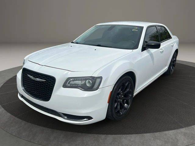 2019 Chrysler 300 Touring RWD photo