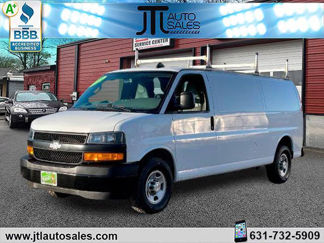 2018 Chevrolet Express Cargo  RWD photo