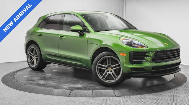 2019 Porsche Macan  AWD photo
