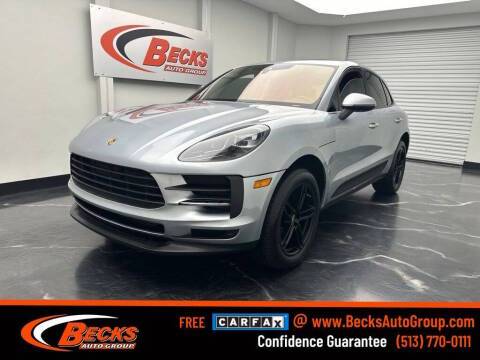 2019 Porsche Macan  AWD photo