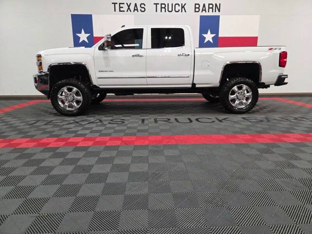 2019 Chevrolet Silverado 2500HD LTZ 4WD photo