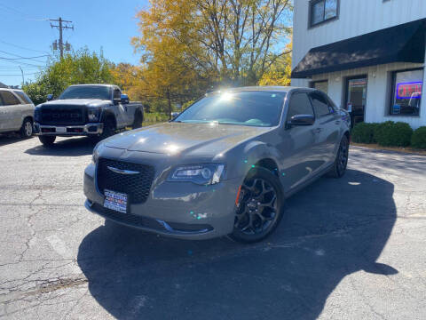 2019 Chrysler 300 Touring AWD photo